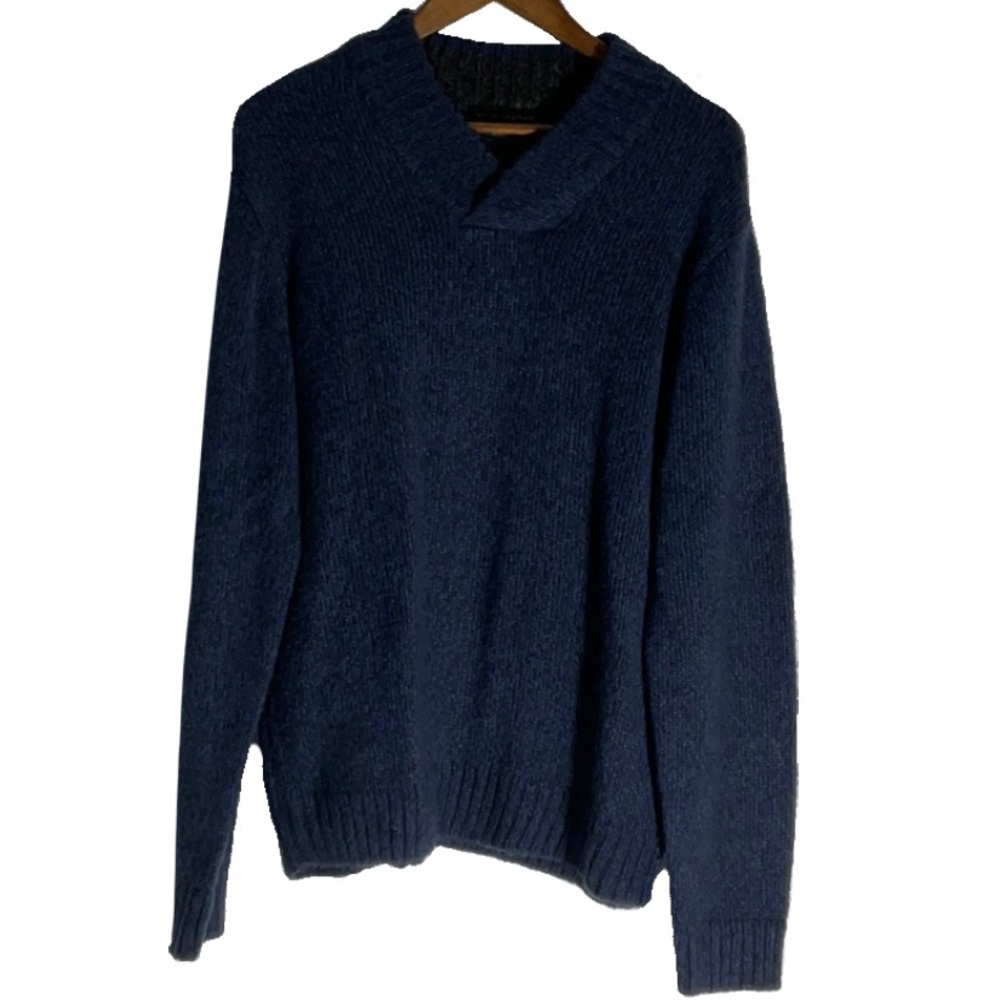 Tricots St Raphael Blue V-Neck Long Sleeve Sweater; Pre-Owned in EUC Size Large.